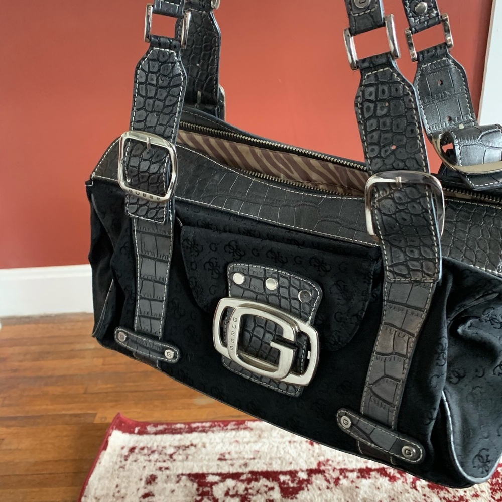 Guess purse